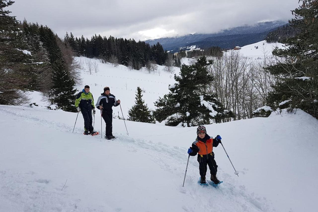 Chaleureux Aux Pieds Des Pistes De Des Glovettes *