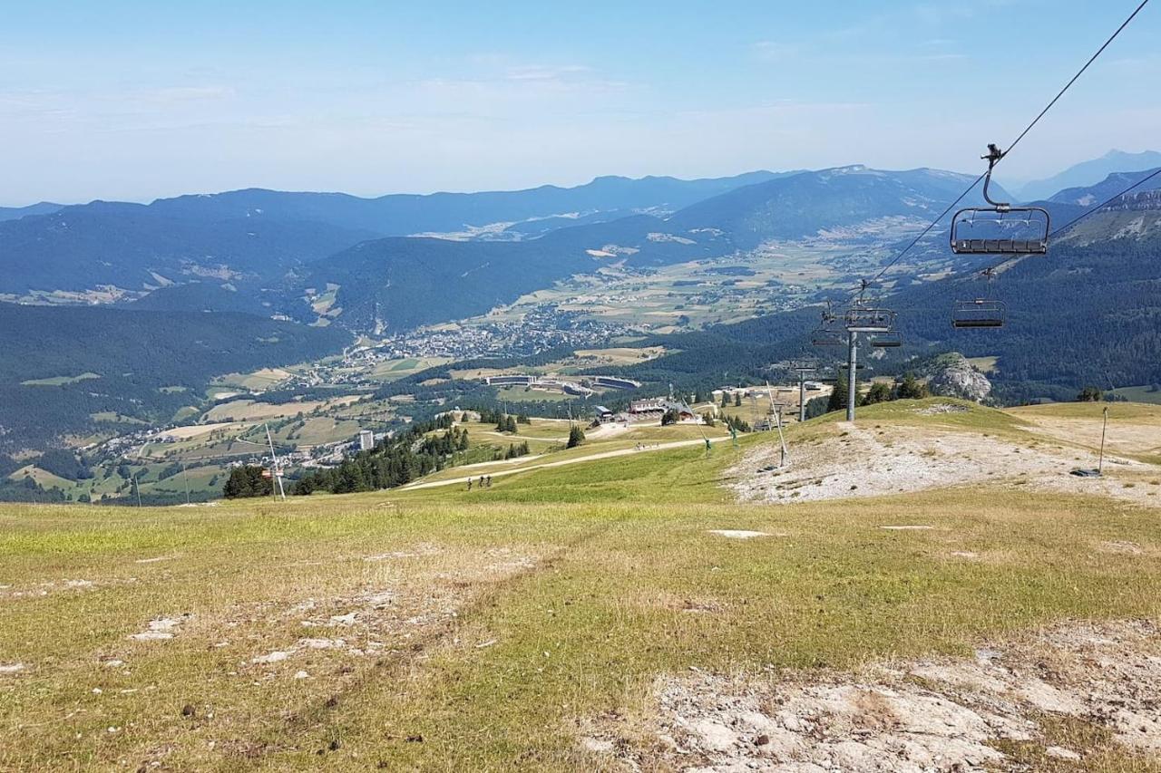 Chaleureux Aux Pieds Des Pistes De Des Glovettes Appartement *